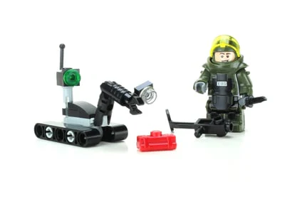 EOD Disposal Team with Robot