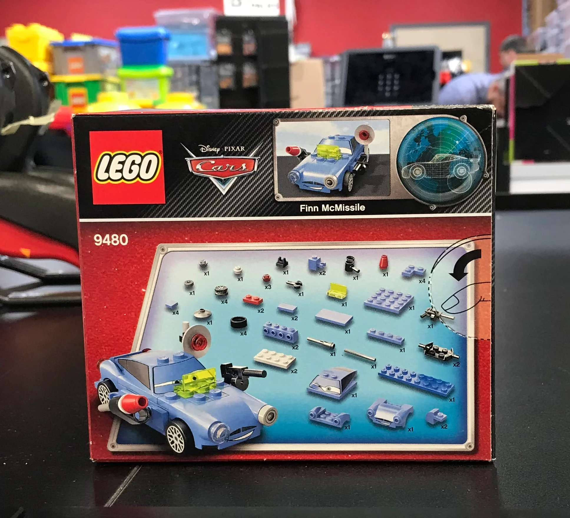 Finn McMissile, 9480 - LEGO® Cars Set - Image 2
